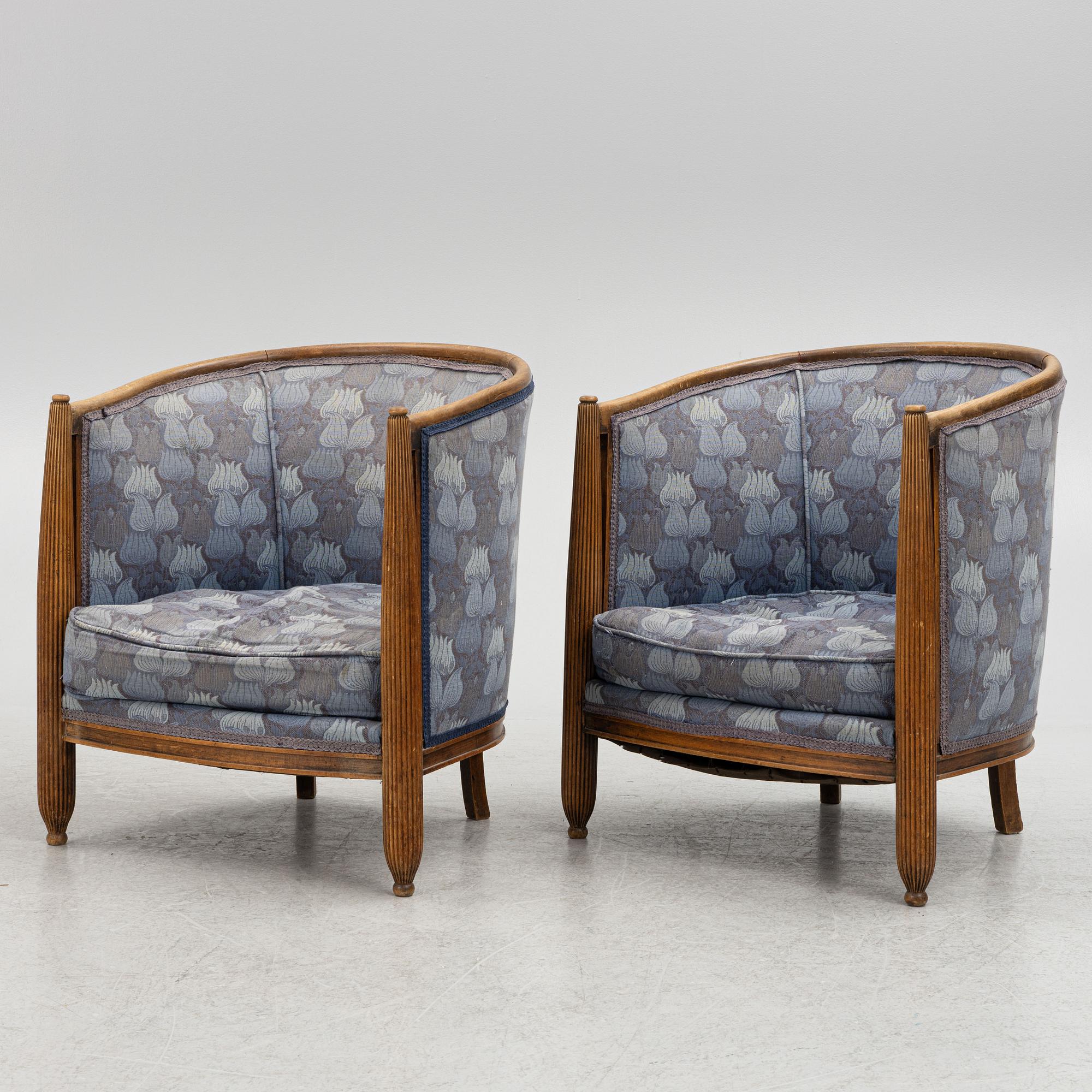 Paul Follot, attributed, a pair of armchairs, first half of the 20th century.