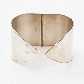 Pekka Piekäinen, Armband, sterlingsilver. Platinoro, Åbo.