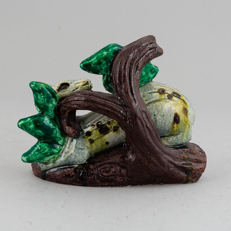 GUNNAR NYLUND, a stoneware sculpture of an ermine, Rörstrand, mid 20th century.