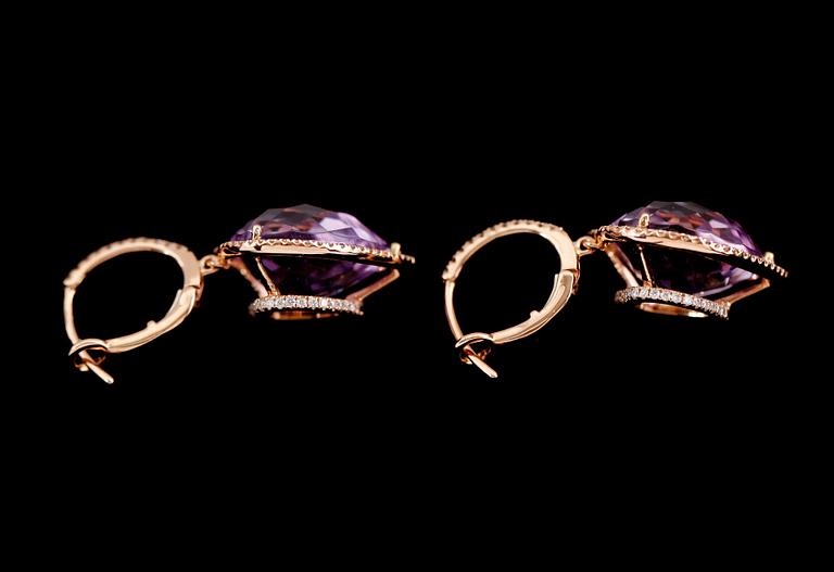 ÖRHÄNGEN, 1 par, 18 k roséguld, ametister totalt 16.29 ct, briljanter totalt 0.56 ct.