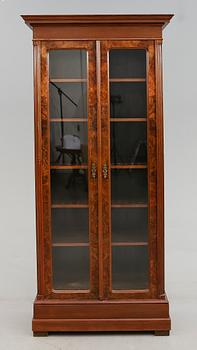 BOKSKÅP, 1800-talets andra hälft.