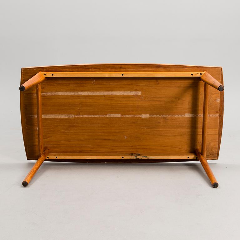 A mid-20th century coffee table.