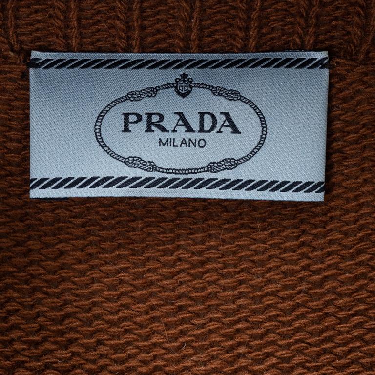 Prada, tröja, storlek 38.