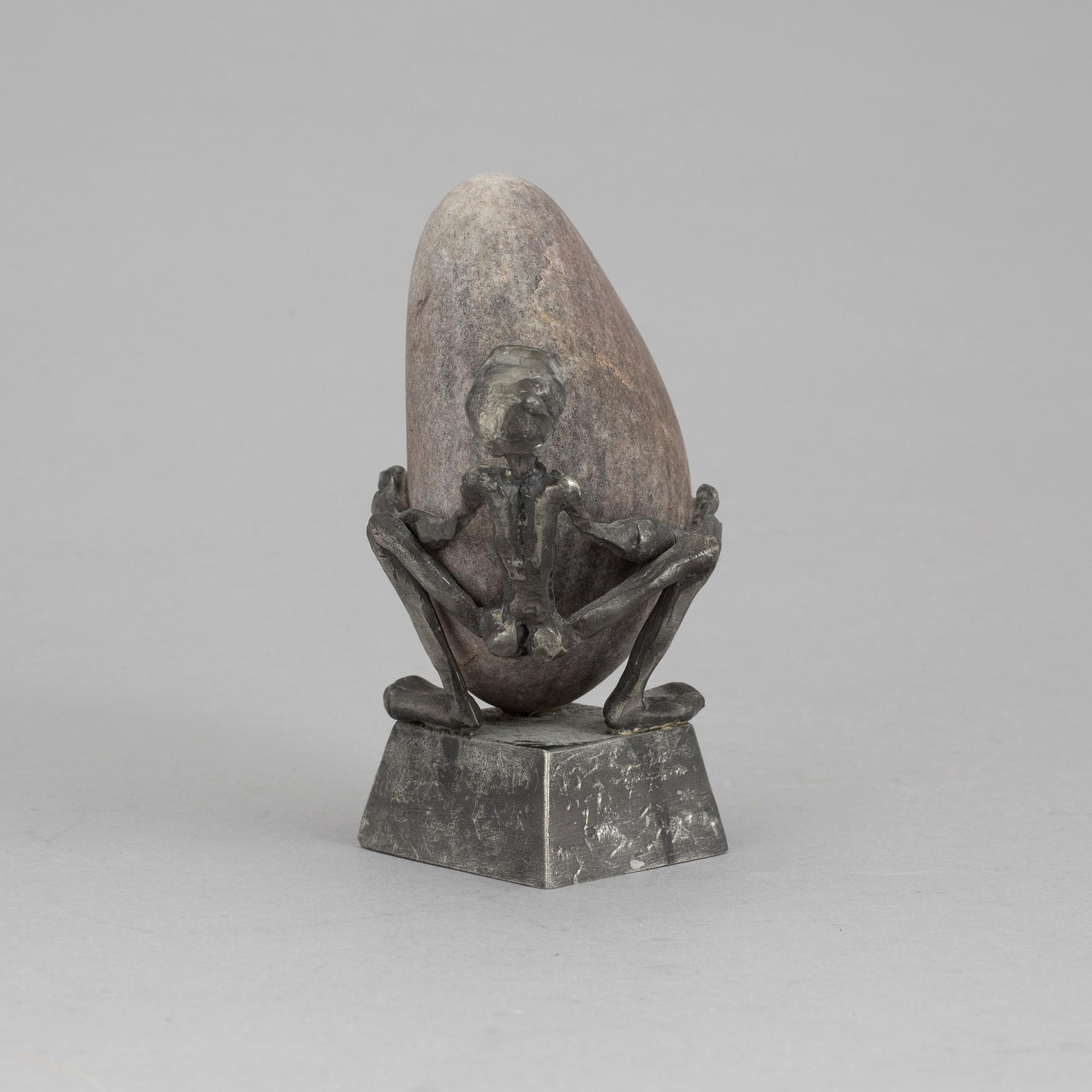 A sculpture by Henry Gustafsson.