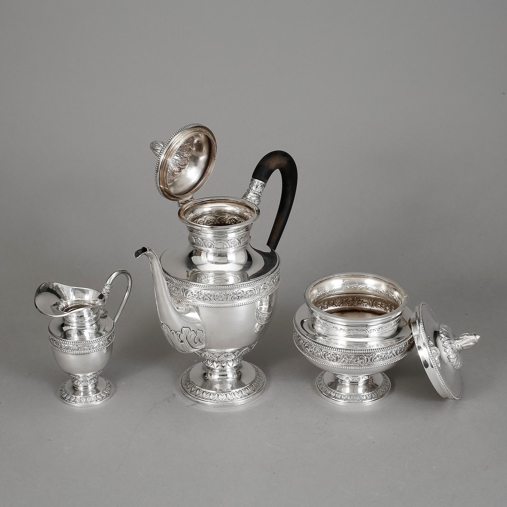 KAFFESERVIS, 3 delar, silver, empirestil, med svenska importstämplar. Totalvikt ca 1428g.