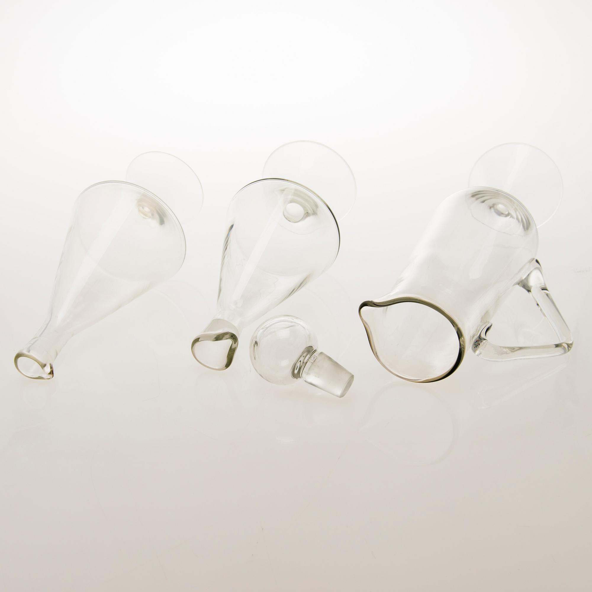 TAMARA ALADIN, KARAFFER, 3 st, glas, X-serien, Riihimäen Lasi 1961-64. Modellerna formgivna 1961.