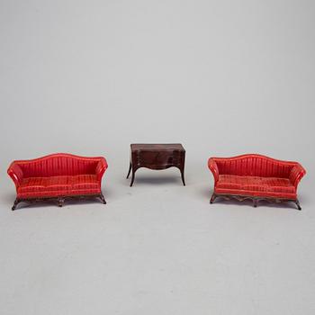 A lot of 26 pieces of plastic doll house furniture mostly by A Renwal products USA first half of the 20th century.