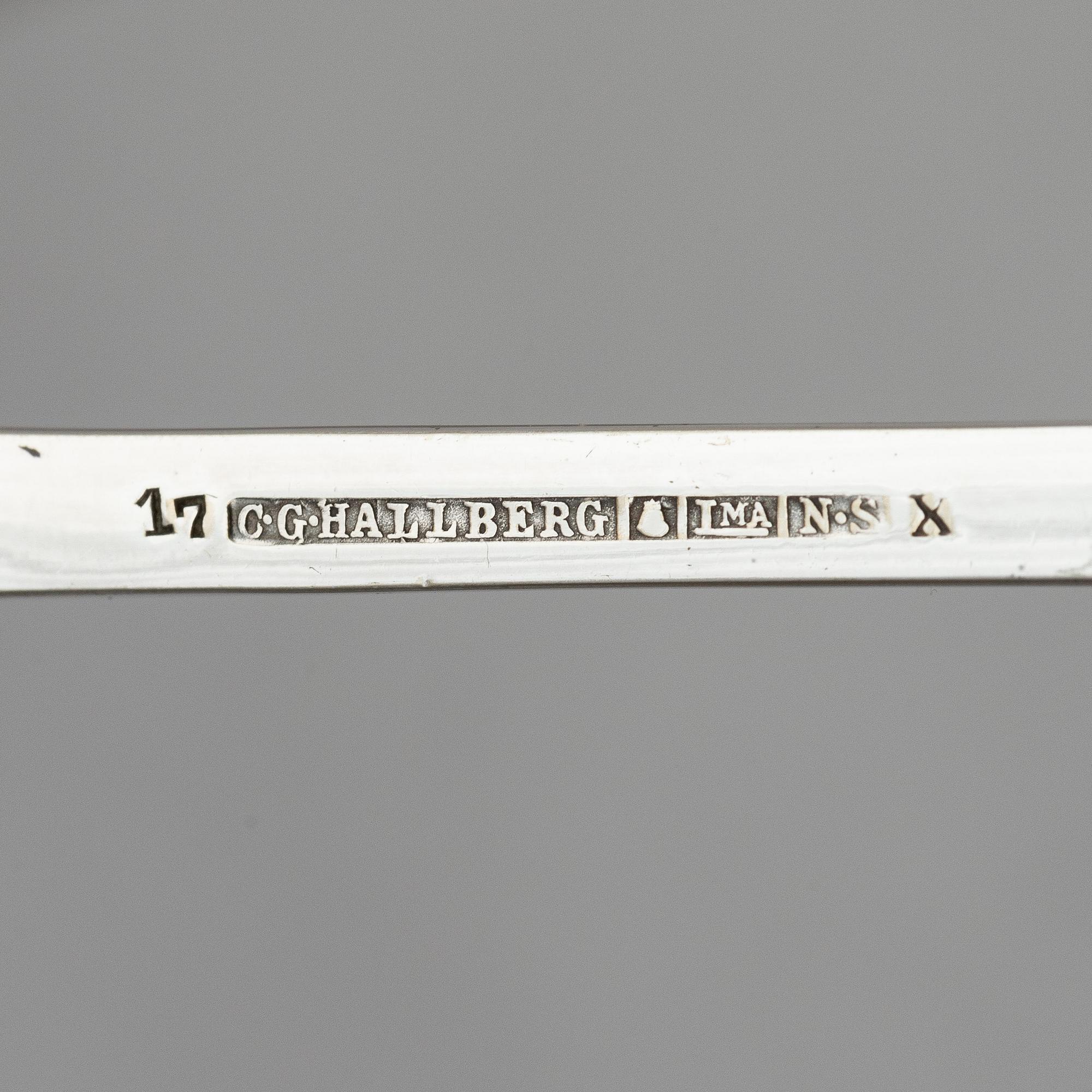 A Swedish 156 piece silver table-cutlery with wood box, mark of company Nordiska Kompaniet, Stockholm 1917.