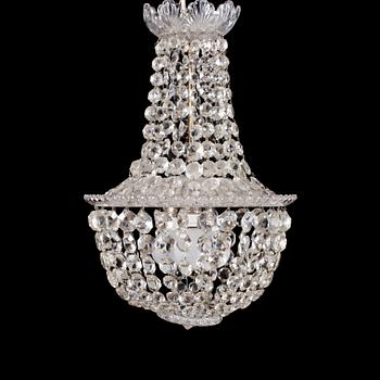 LJUSKRONA, gustaviansk stil, tidigt 1900-tal.  Höjd ca 45 cm.