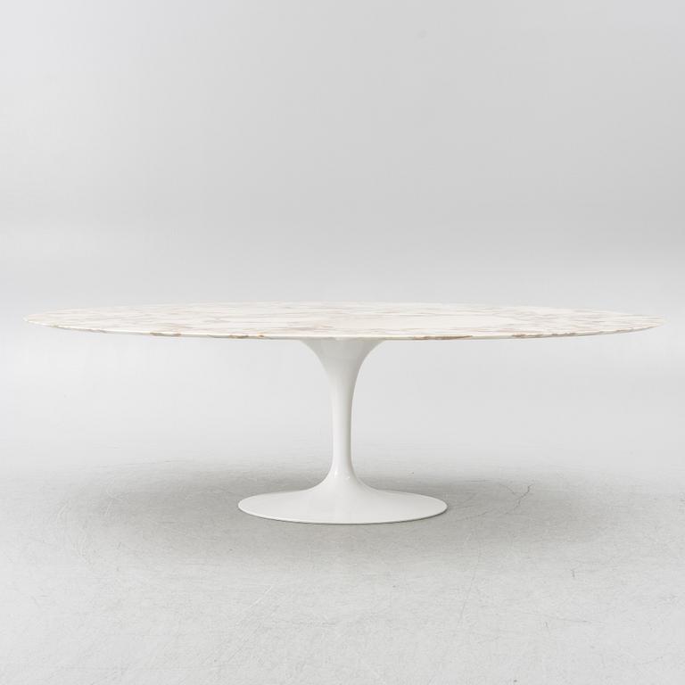 Eero Saarinen, Table 'Tulip'. Knoll International, 2017.