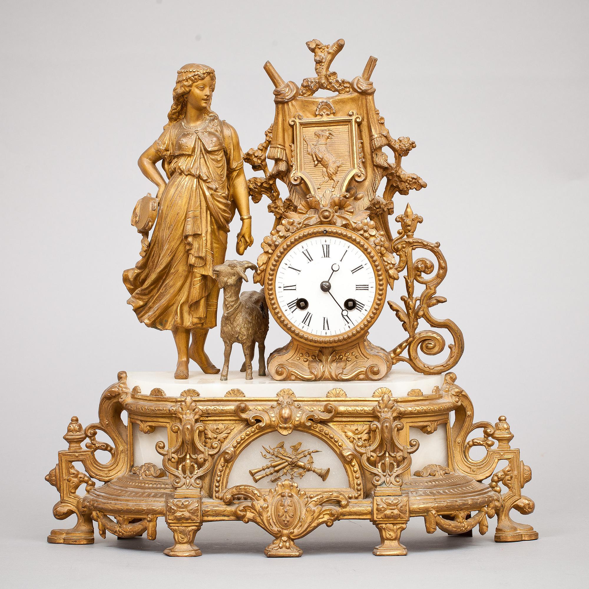BORDSPENDYL, nyrenässans. 1800-talets slut.