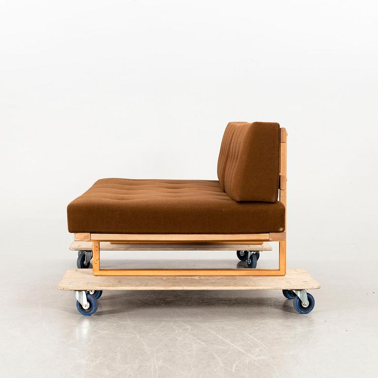 A 1950/60'S BØRGE MOGENSEN DAYBED.