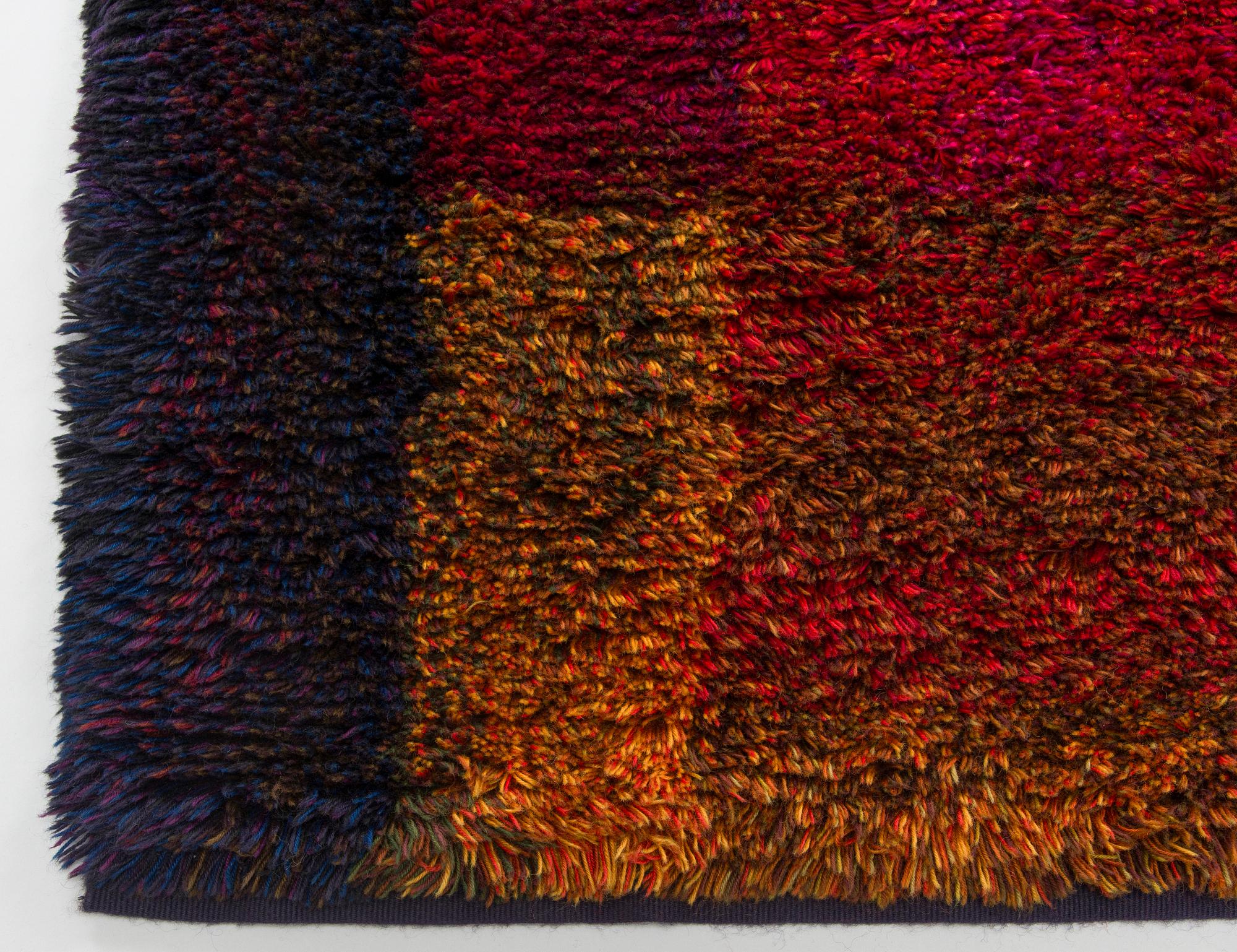 Ritva Puotila, rya, "Metsässä mättäällä",  Finska handarbetets vänner, circa 160 x 115 cm.