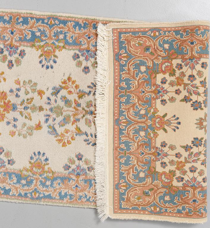 GALLERIMATTA, Kirman, 355 x 78 cm, sent 1900-tal.