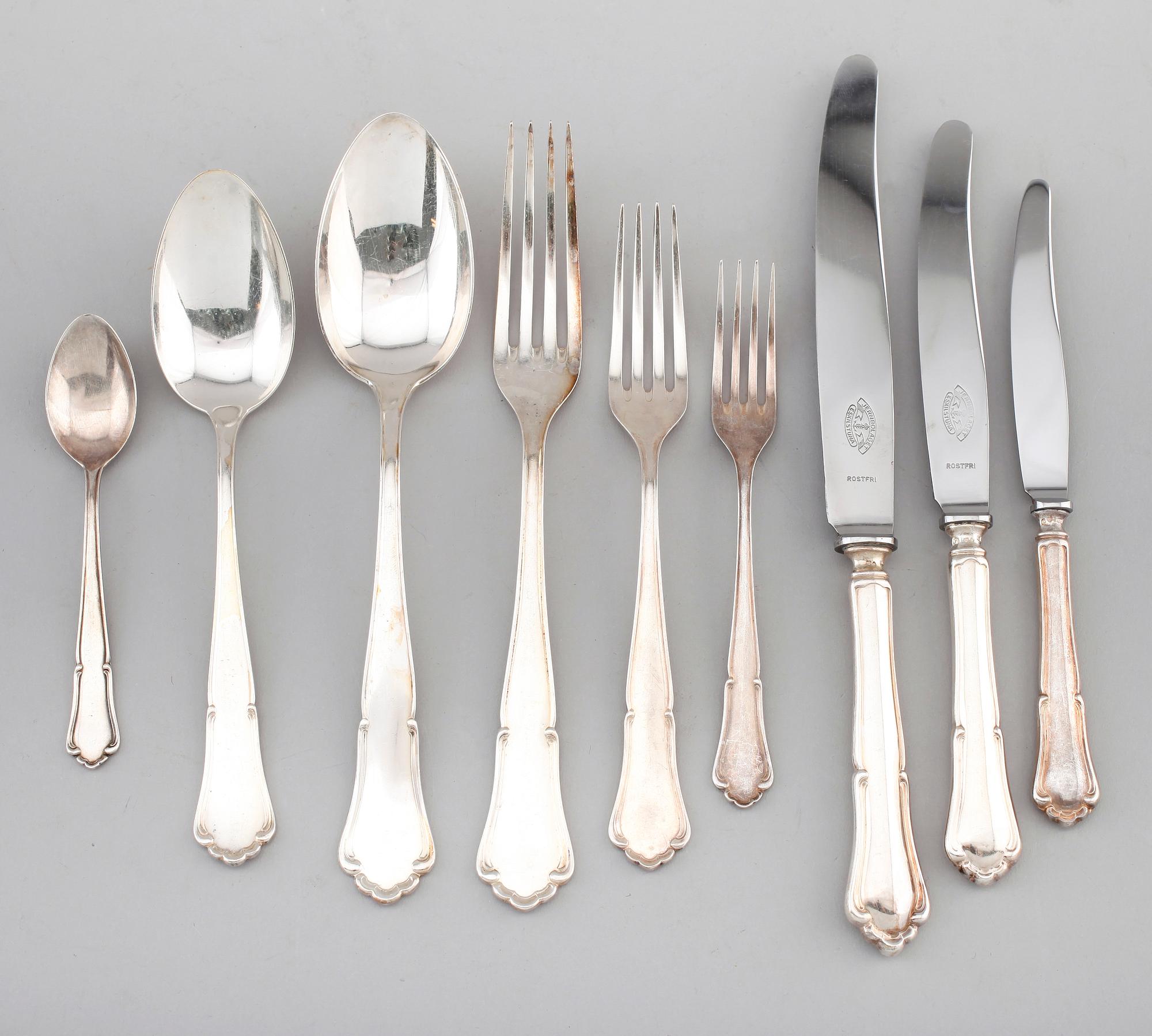 BESTICK, 112 delar, silver, "Saga", Skandia, 1940-tal. Total vikt med stålblad ca 4800 g.