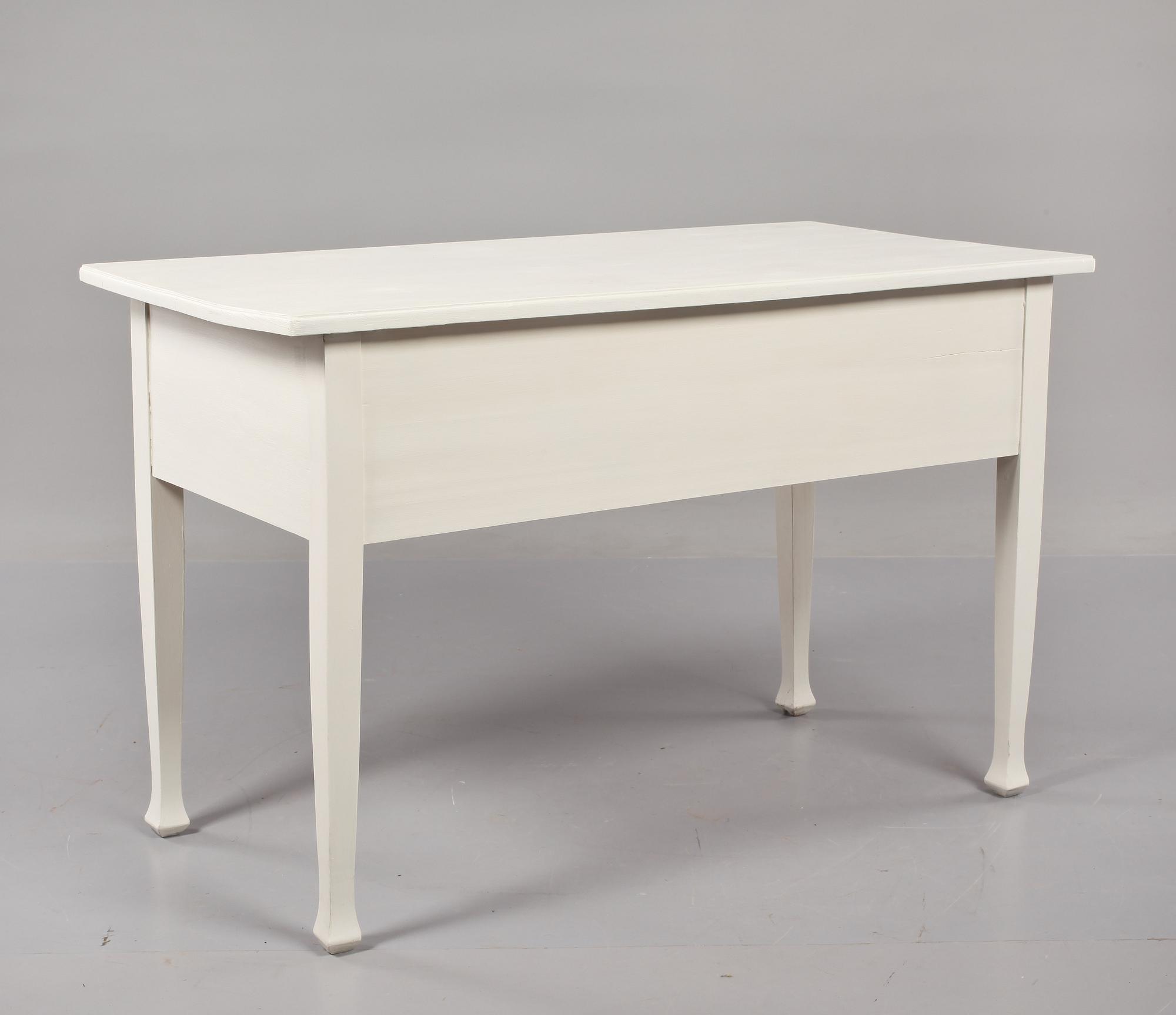 SKRIVBORD, omkring 1900-talets mitt.