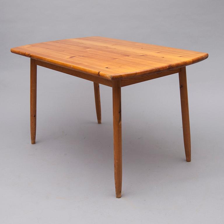 BORD och BÄNKAR, 2 st, Laukaan Puu, 1900-talets mitt.