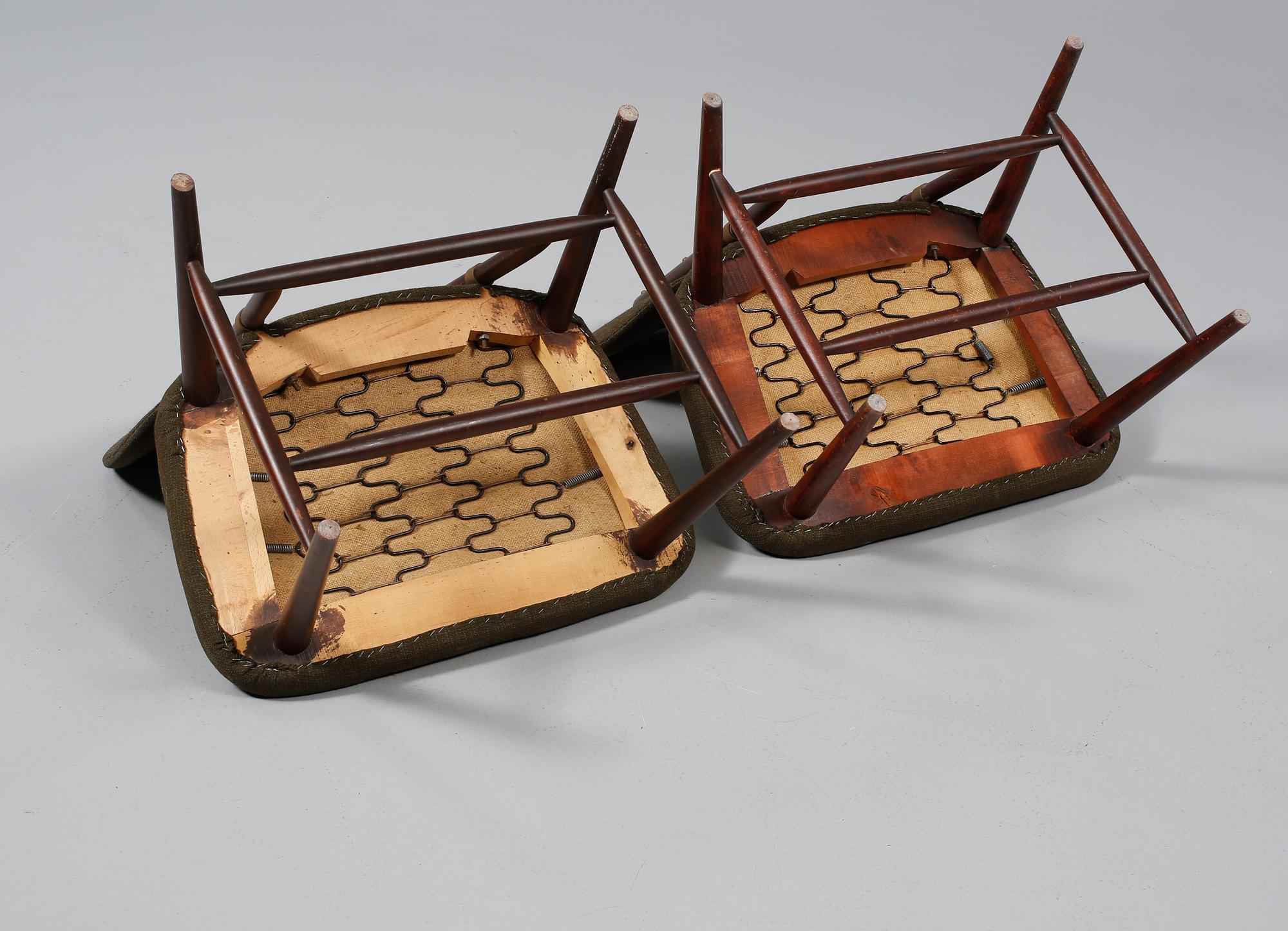 STOLAR, ett par, "TeVe", Alf Svensson, Ljungs Industrier,  modellen formgiven 1953.