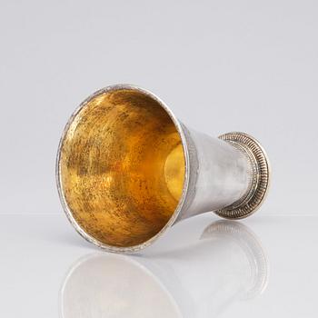 A Swedish 18th century parcel-gilt silver beaker, mark of Lars Pihl, Västervik (1730-1755(60)).