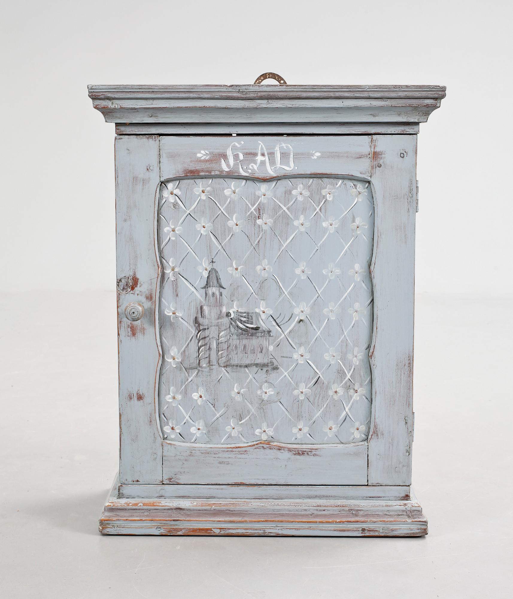 HÄNGSKÅP, allmoge, 1800-tal.