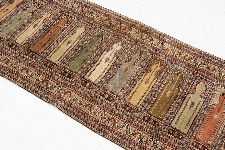 Carpet, Kayseri, approx. 220 x 92 cm.