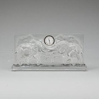 BORDSKLOCKA, glas, Baccarat. 1900-talets andra hälft.