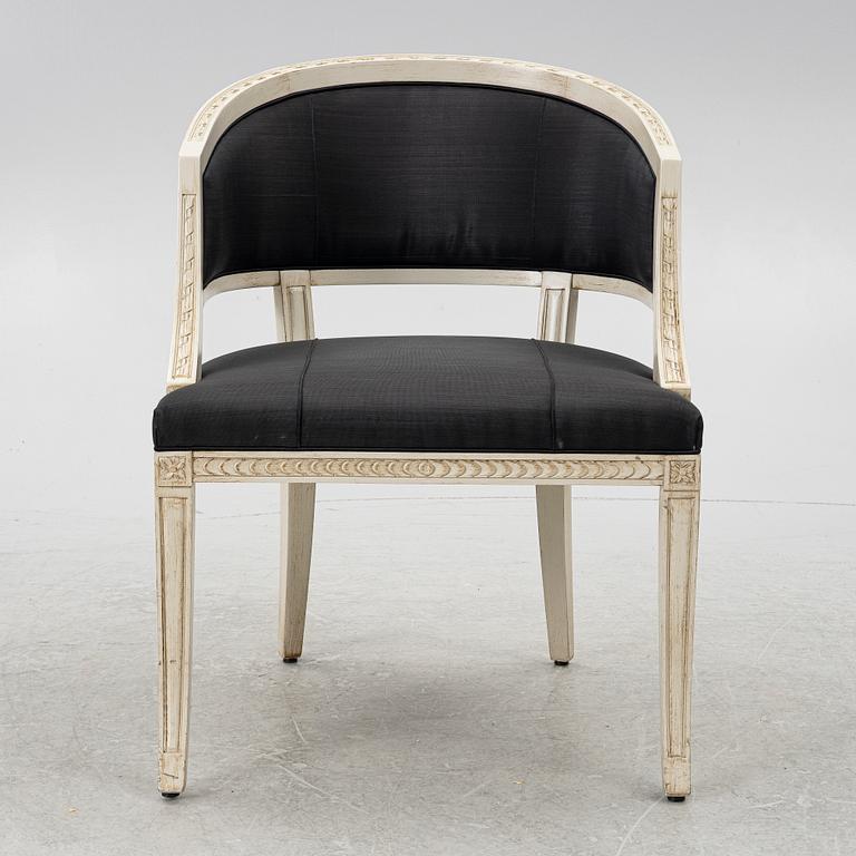 Karmstolar, ett par, sengustaviansk stil, 1900-talets andra hälft.