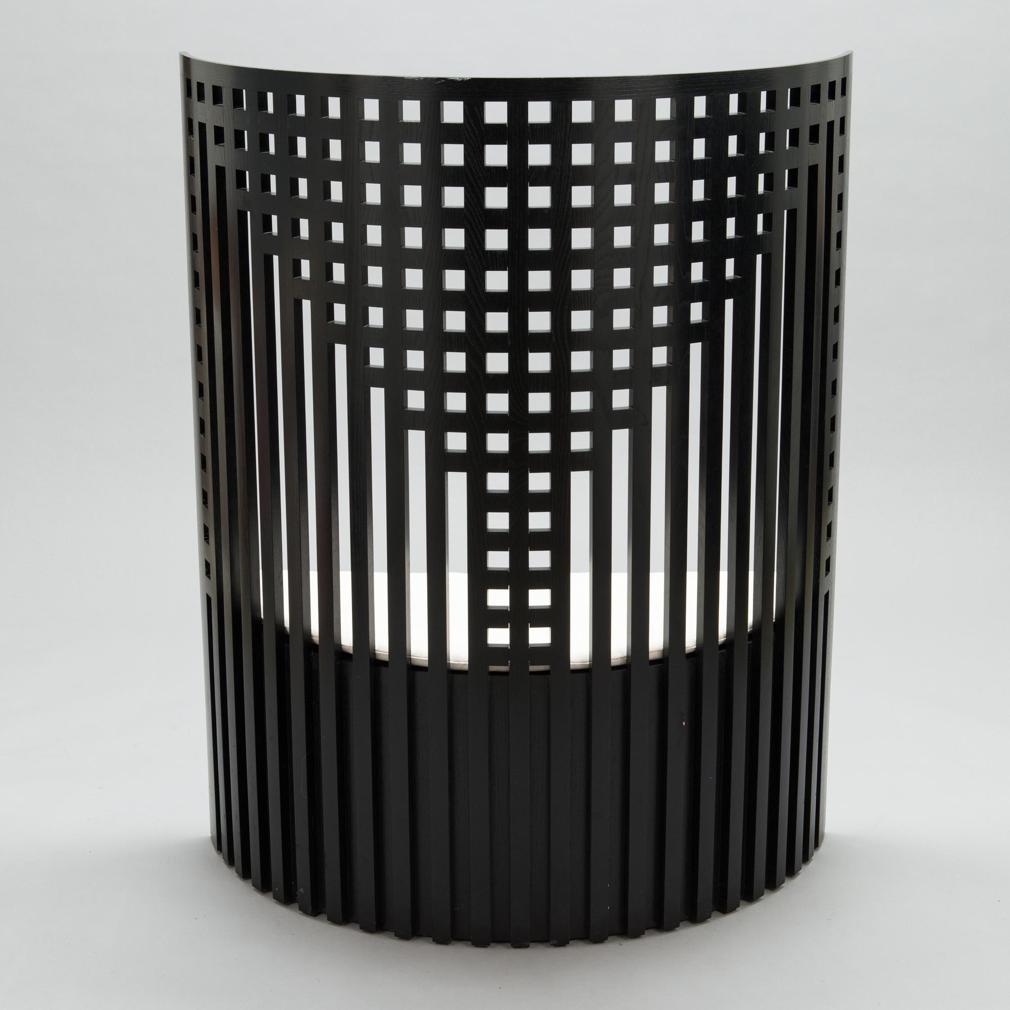 Charles Rennie Mackintosh, stol, "The Willow Chair", Cassina tidigt 2000-tal.