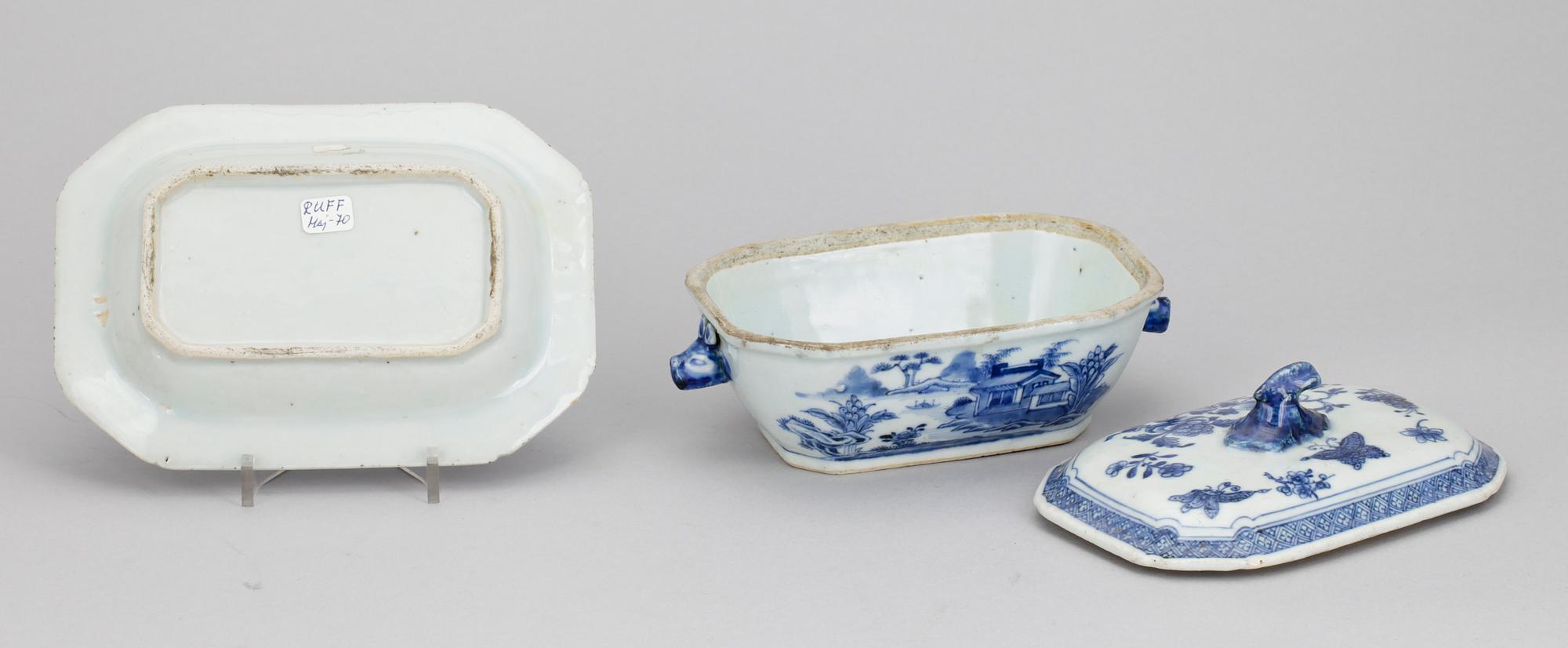 SMÖRTERRIN MED FAT, porslin, Qianlong, Kina 1700-tal.