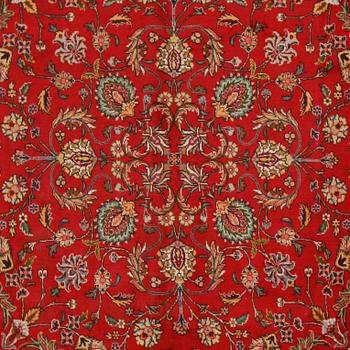 MATTA, Täbriz, ca 330 x 326 cm.