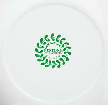 SERVISDELAR, 33 stycken, benporslin, "Festong", Stig Lindberg Gustavsberg.