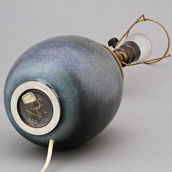 BORDSLAMPA, Gunnar Nylund, Rörstrand, 1900-talets andra hälft.