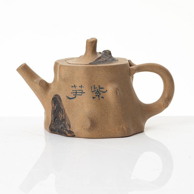 Zhou Dingfang, A 'gongfu' yellow yixing teapot, China, 1980s.