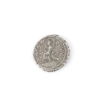 SILVERMYNT, Denarius, Julia Domna, Romerska riket 193-217 efter Kristus. Ca 3 gram.