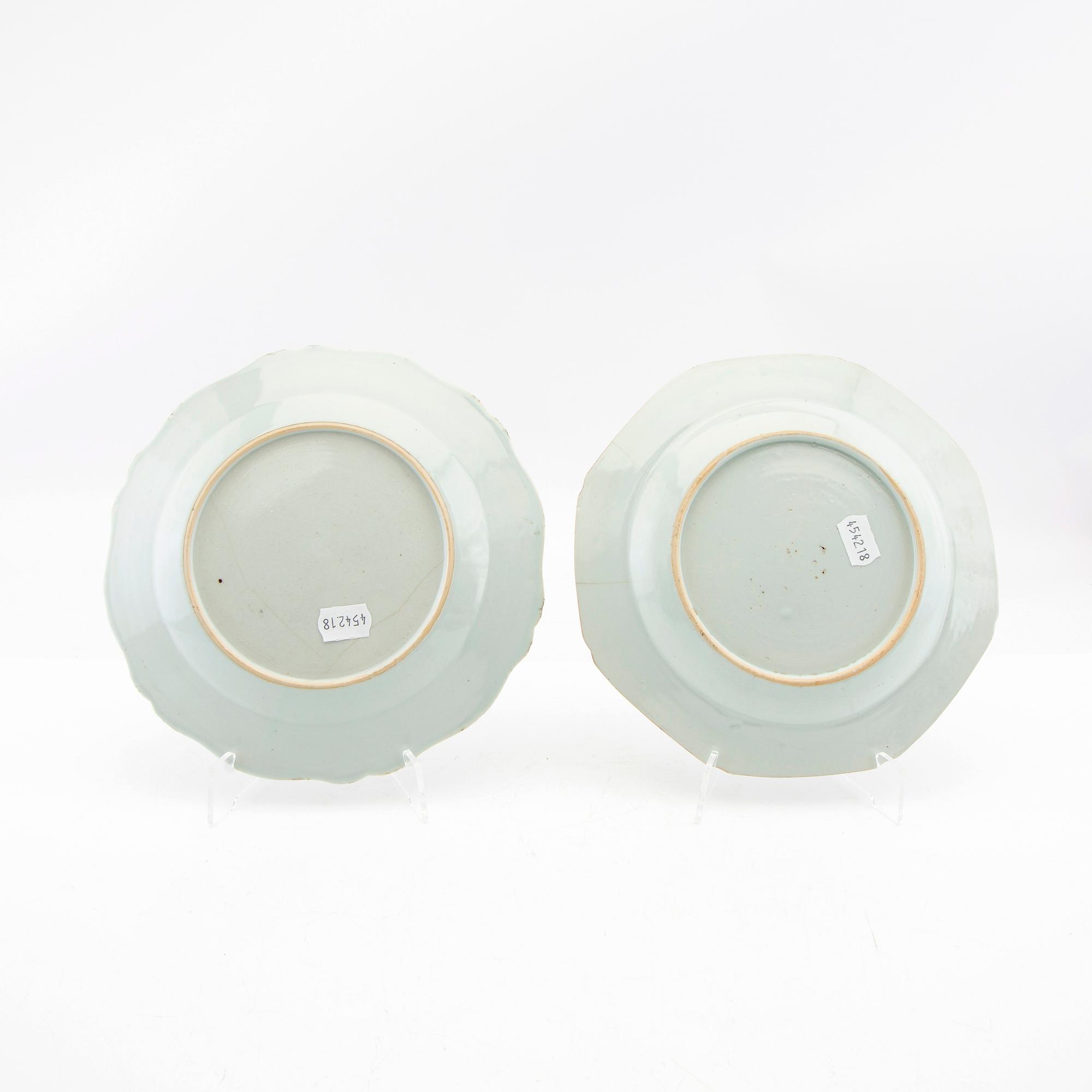 Plates/shallow bowls, 4 pcs, China, 18th century, porcelain.