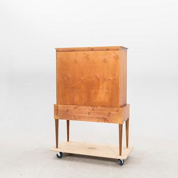 A possibly Mjölby intrasia cabinet 1940/50s.