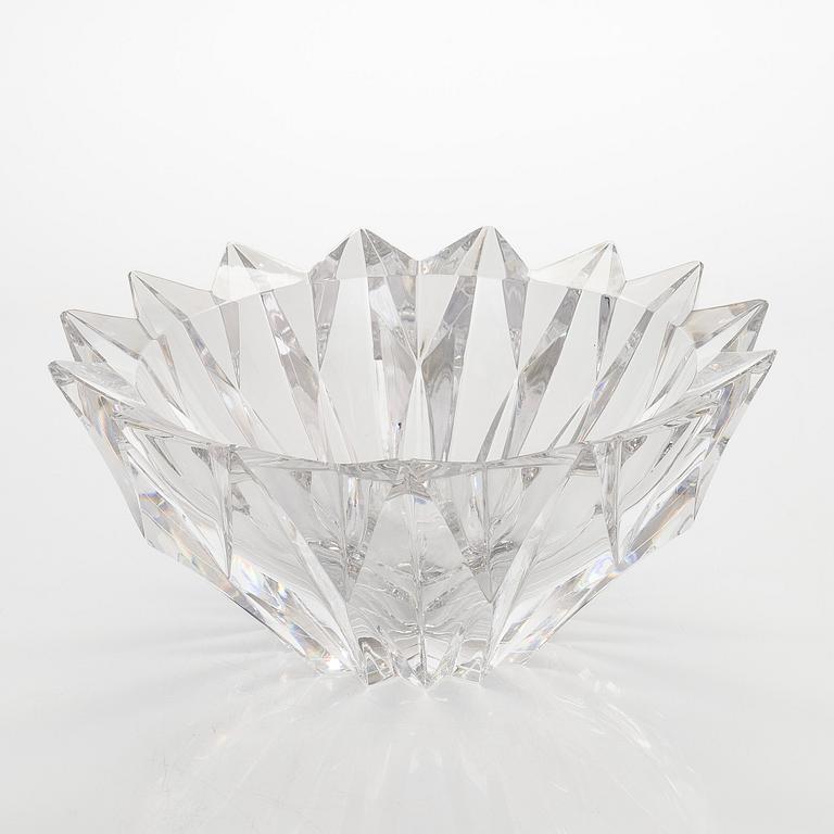 Aimo Okkolin, A 'Water lily' bowl, signed Aimo Okkolin Riihimäen Lasi Oy.