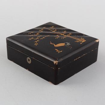Two Japenese lacquer boxes, Meiji (1868-1912).