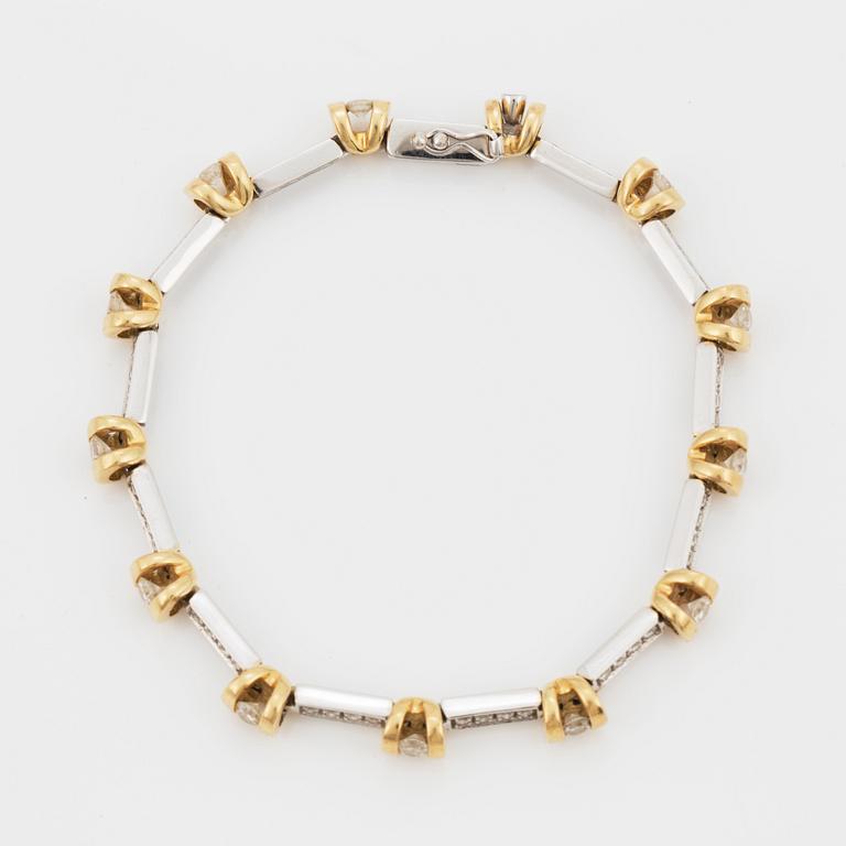 ARMBAND, Giorgio Visconti, 18K vitguld med briljanter.