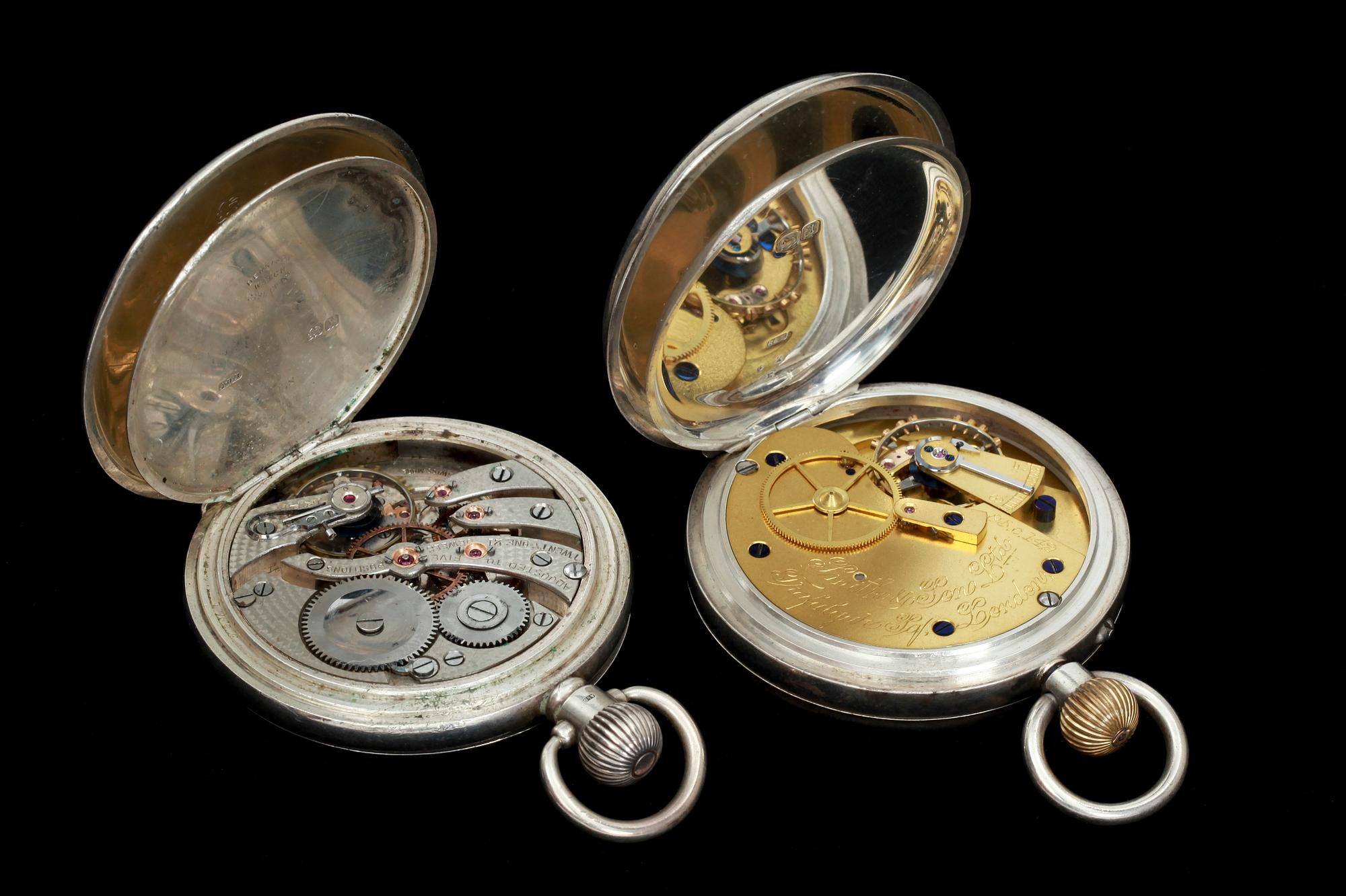 HERRFICKUR, 2 st, silver, omkring år 1900.