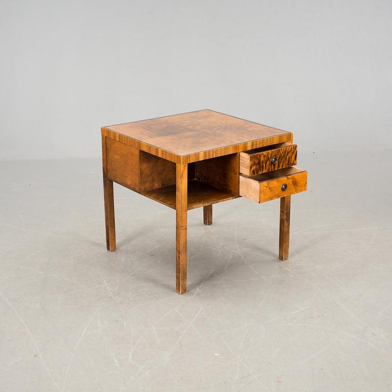 SIDOBORD/RÖKBORD, 1900-talets mitt.