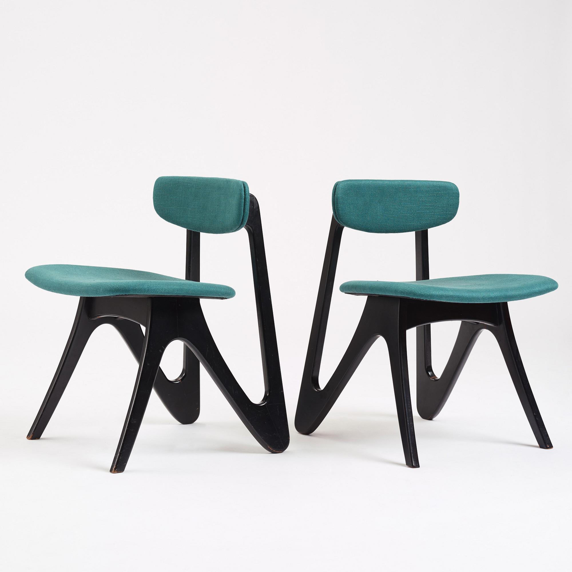 Helge Vestergaard Jensen, a rare set of six chairs, cabinetmaker Thysen Nielsen, Denmark 1954.