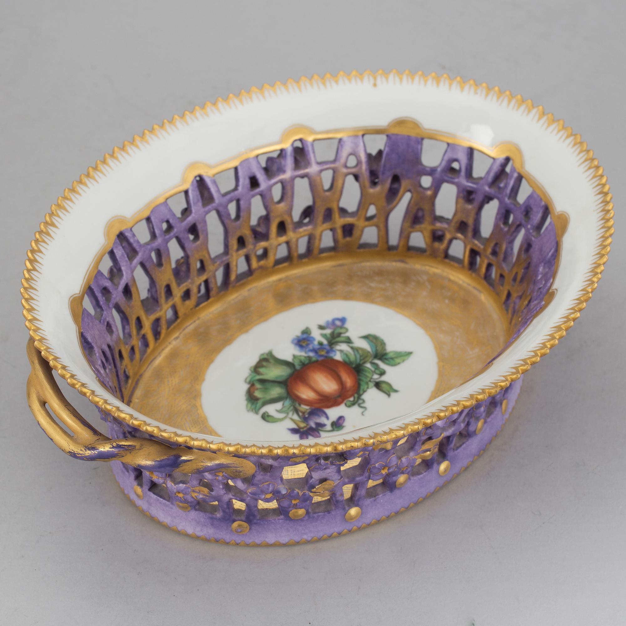 GALLERSKÅL, porslin, Royal Copenhagen, 1800-talets sista kvartal.