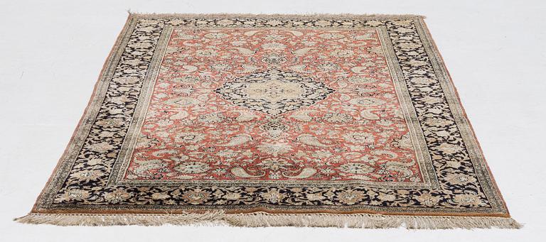 Carpet, oriental, approx. 207 x 138 cm.