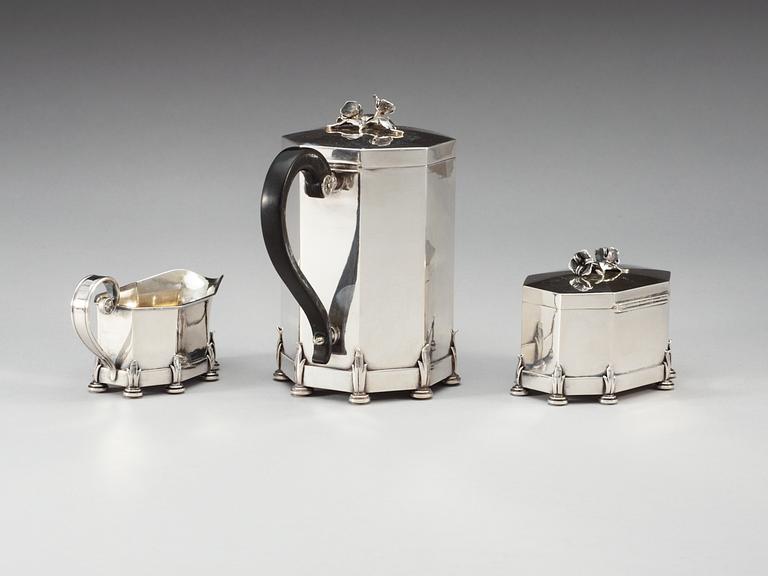 An Atelier Borgila three pieces of silver coffee service, Stockholm 1929.