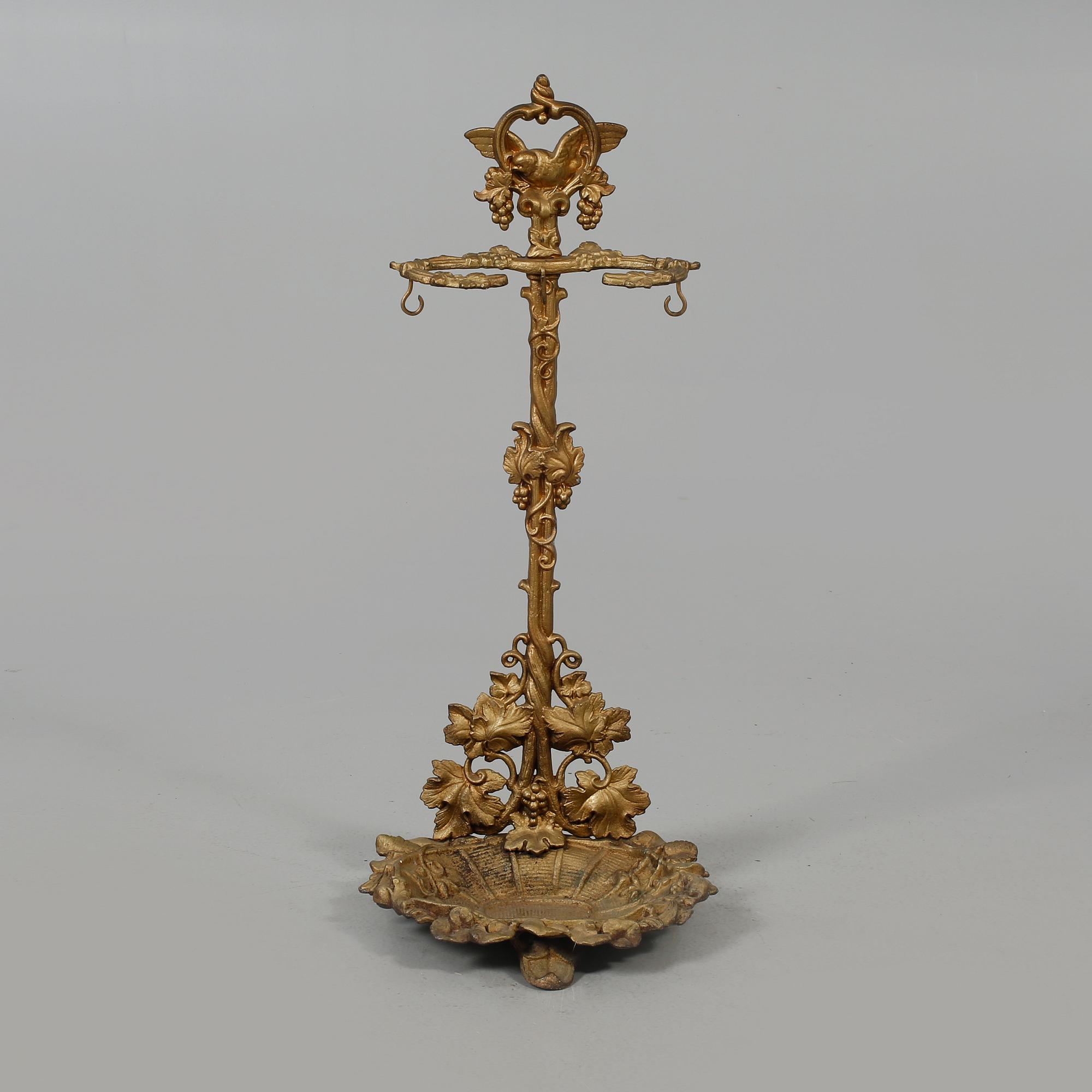 PARAPLYSTÄLL, 1900-talets början.