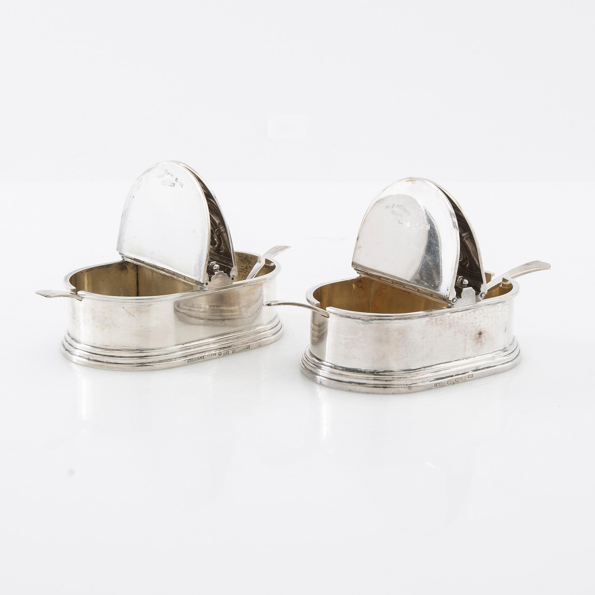Kryddkar 2 st Atelier Borgila och Lars Cederberg sterlingsilver och silver Stockholm 1934 samt Göteborg 1960.