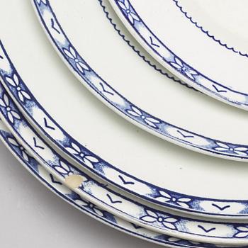 WILHELM KÅGE, a part dinner 'Holland' creamware service, for Rörstrand (30 pieces).