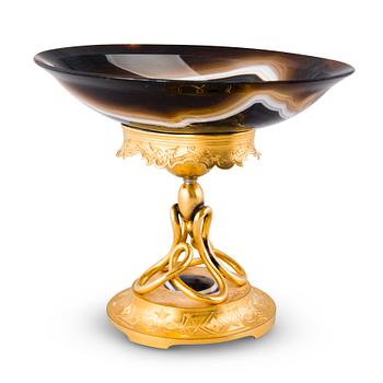 TAZZA, gilt brass and agate, second half of 19th Century.