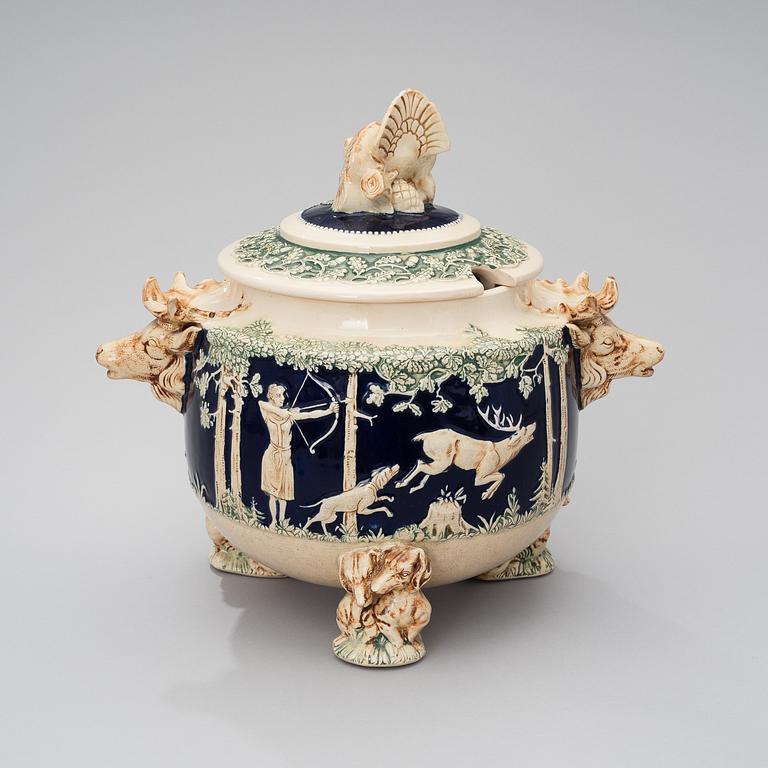 A German majolica tureen from the late 19th century.